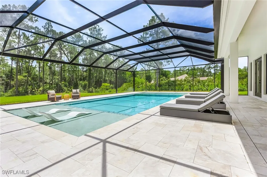 618 31st Street NW Naples FL 34120