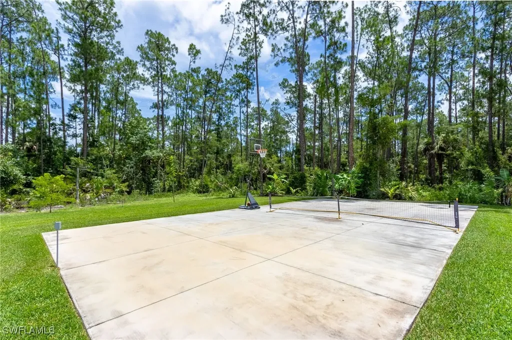 618 31st Street NW Naples FL 34120