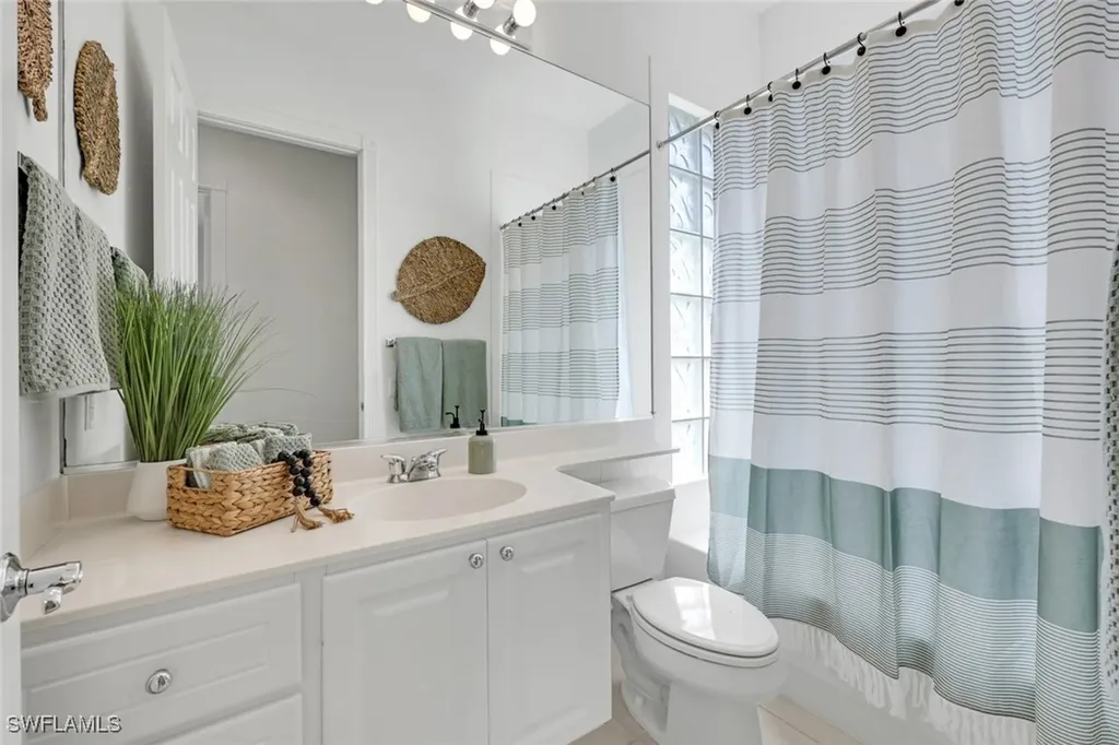 3730 Whidbey Way Naples FL 34119