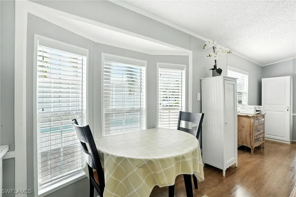 1041 Crystal Lake Drive Naples FL 34120