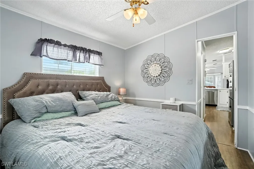 1041 Crystal Lake Drive Naples FL 34120