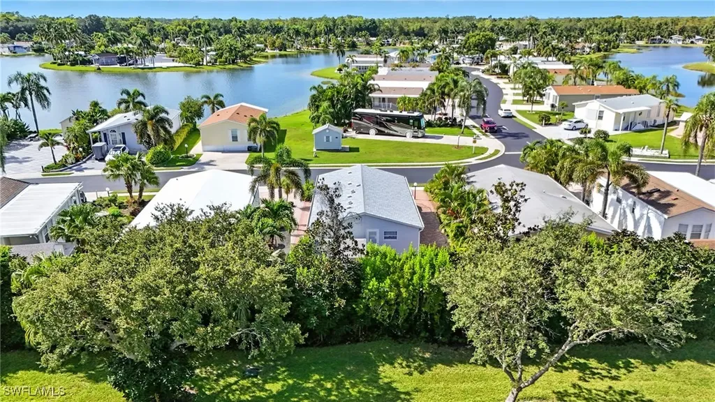 1041 Crystal Lake Drive Naples FL 34120