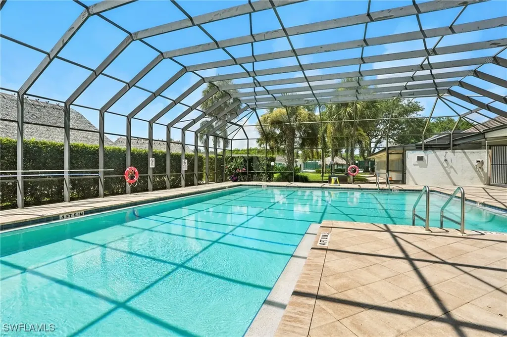 1041 Crystal Lake Drive Naples FL 34120