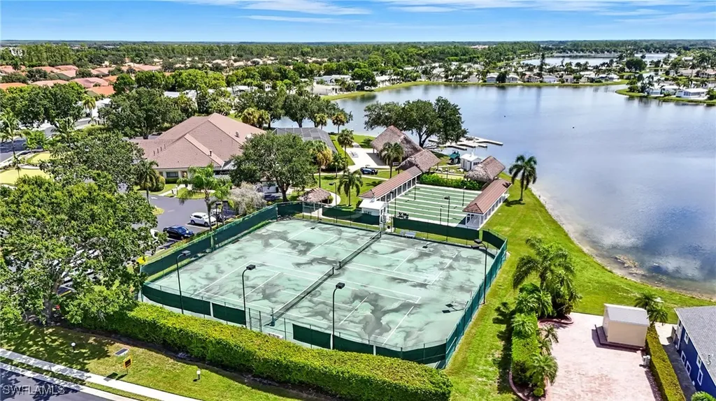 1041 Crystal Lake Drive Naples FL 34120