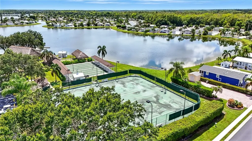 1041 Crystal Lake Drive Naples FL 34120