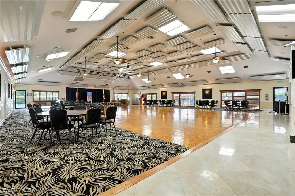 1041 Crystal Lake Drive Naples FL 34120