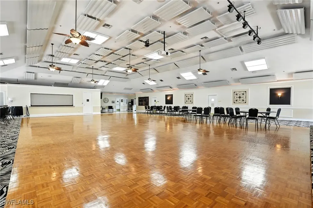 1041 Crystal Lake Drive Naples FL 34120