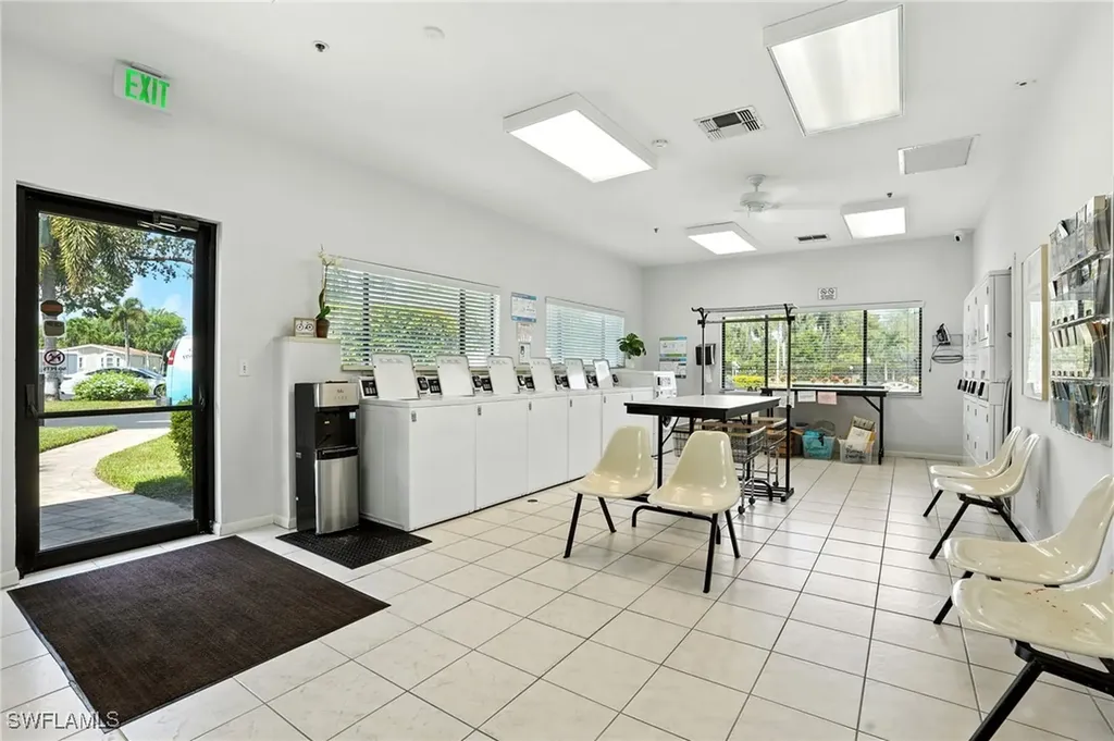 1041 Crystal Lake Drive Naples FL 34120