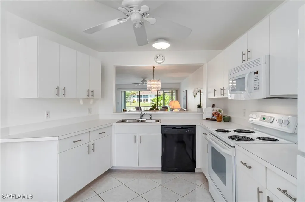 452 Belina Drive Naples FL 34104