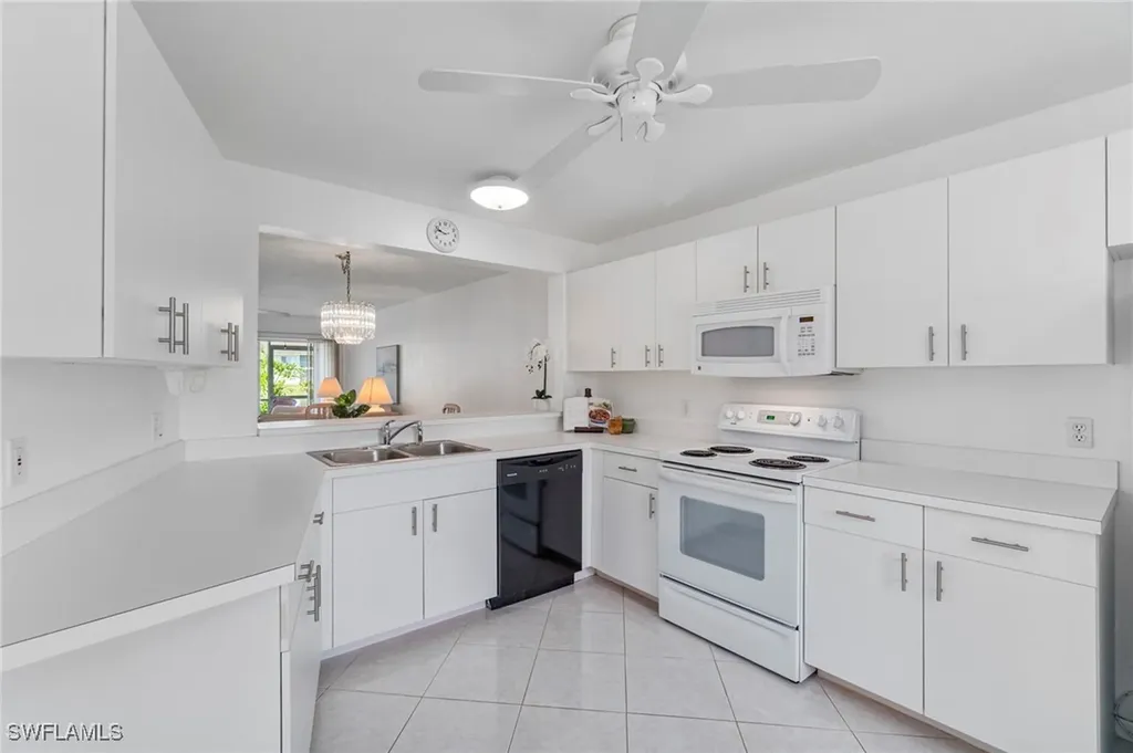 452 Belina Drive Naples FL 34104