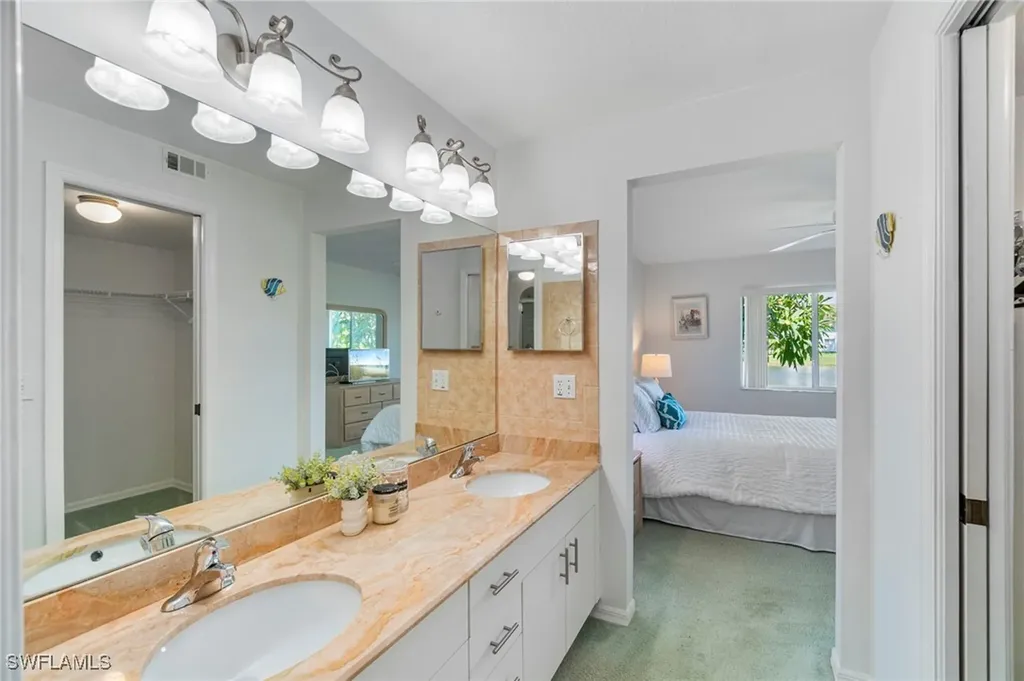 452 Belina Drive Naples FL 34104
