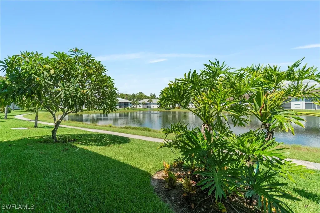452 Belina Drive Naples FL 34104