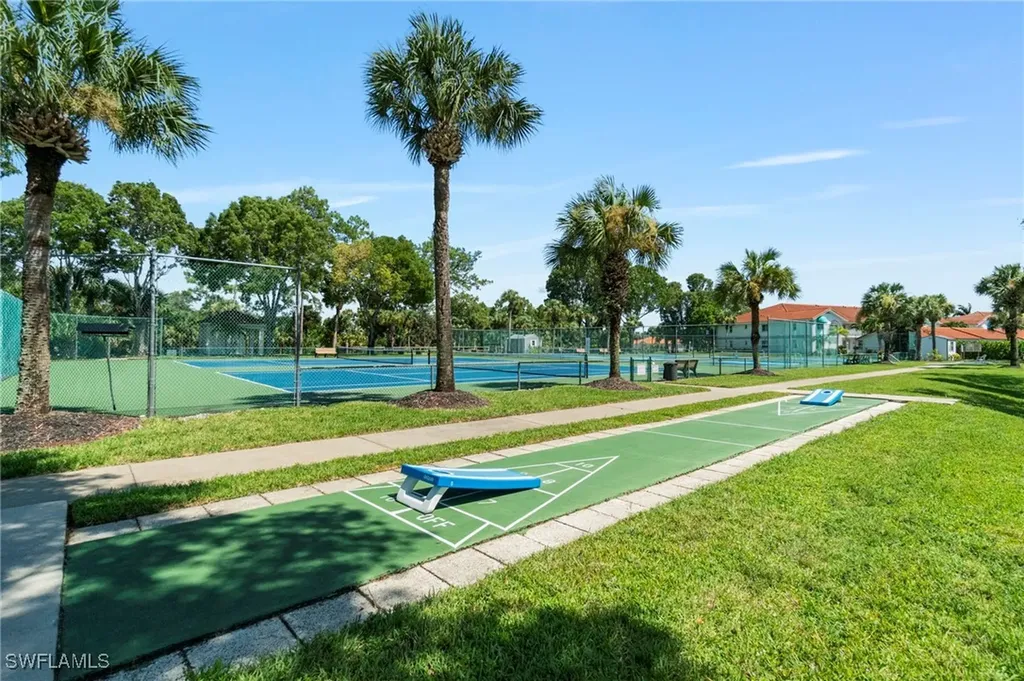 452 Belina Drive Naples FL 34104