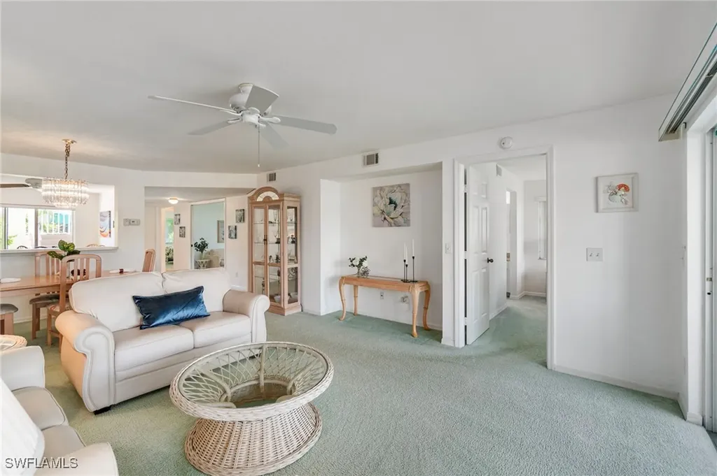 452 Belina Drive Naples FL 34104