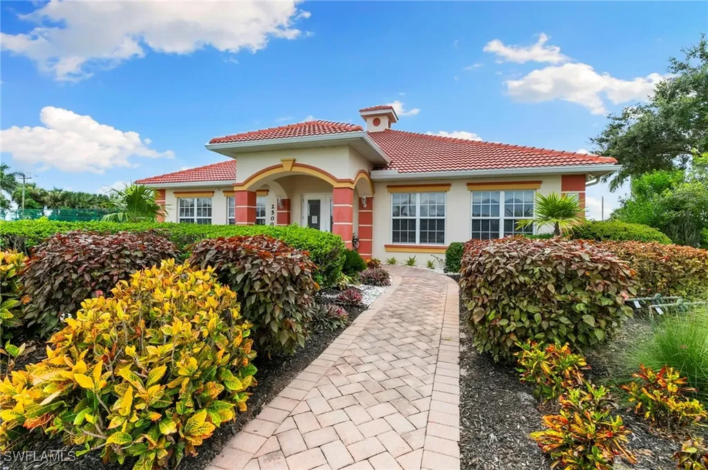 25050 Peacock Lane Naples FL 34114
