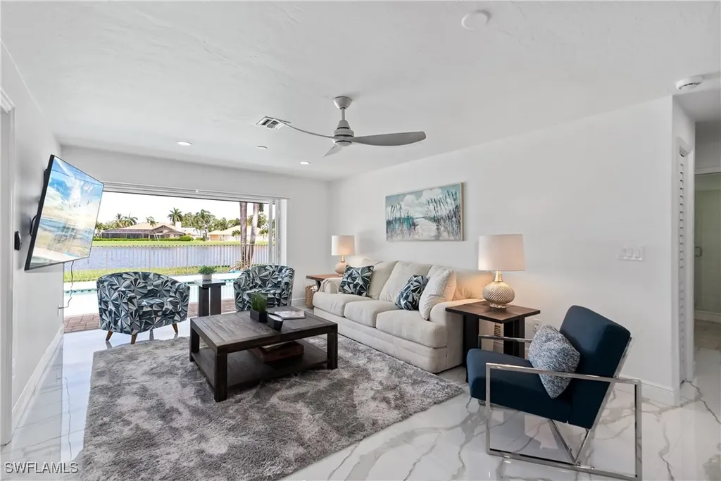 2500 Kings Lake Boulevard Naples FL 34112