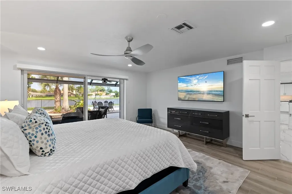 2500 Kings Lake Boulevard Naples FL 34112