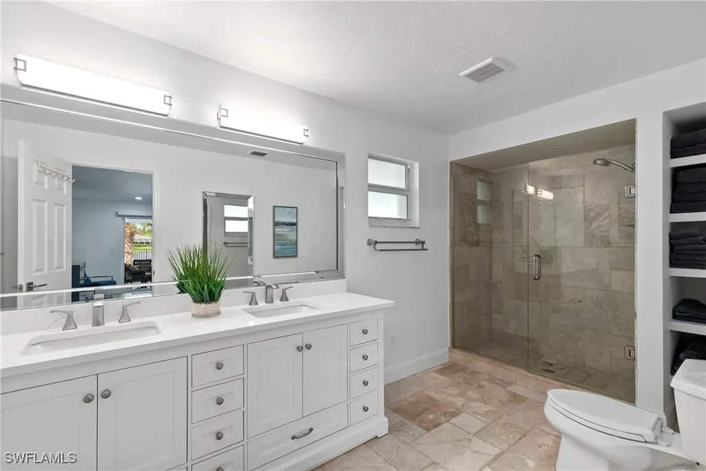 2500 Kings Lake Boulevard Naples FL 34112