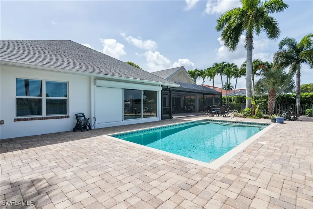 2500 Kings Lake Boulevard Naples FL 34112