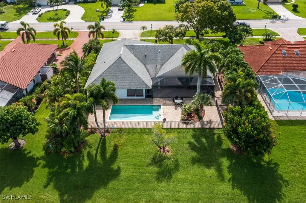 2500 Kings Lake Boulevard Naples FL 34112