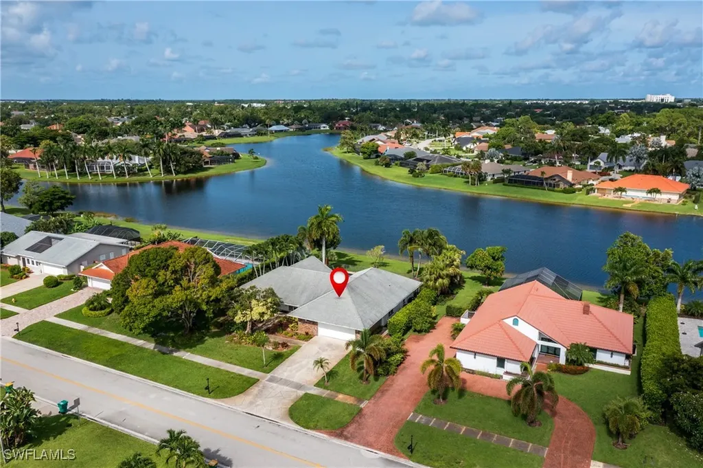 2500 Kings Lake Boulevard Naples FL 34112