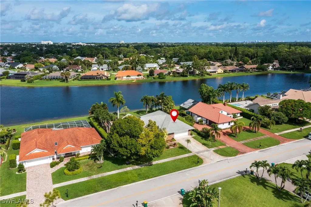 2500 Kings Lake Boulevard Naples FL 34112