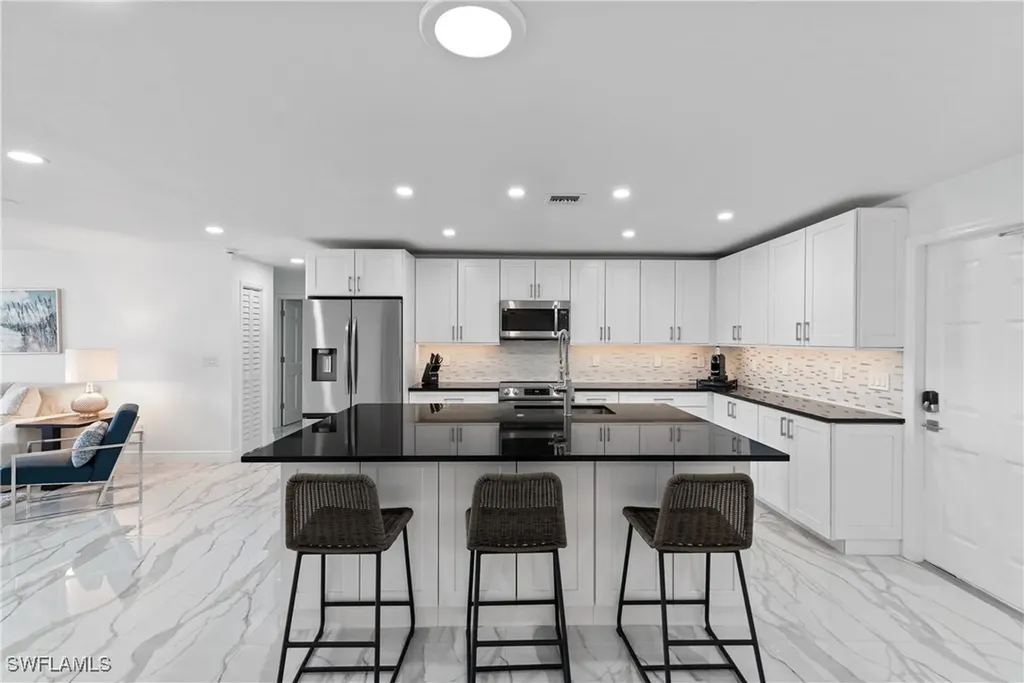 2500 Kings Lake Boulevard Naples FL 34112