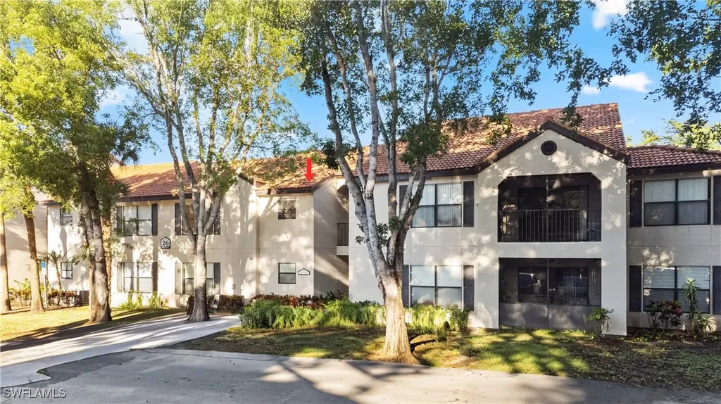 2142 Arbour Walk Circle Naples FL 34109