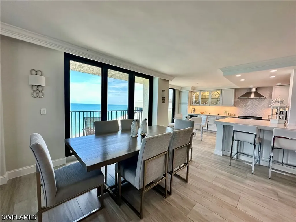 10951 Gulfshore Drive Naples FL 34108-1744