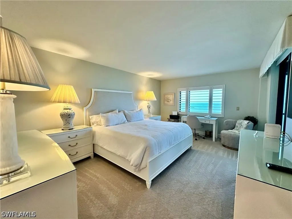 10951 Gulfshore Drive Naples FL 34108-1744