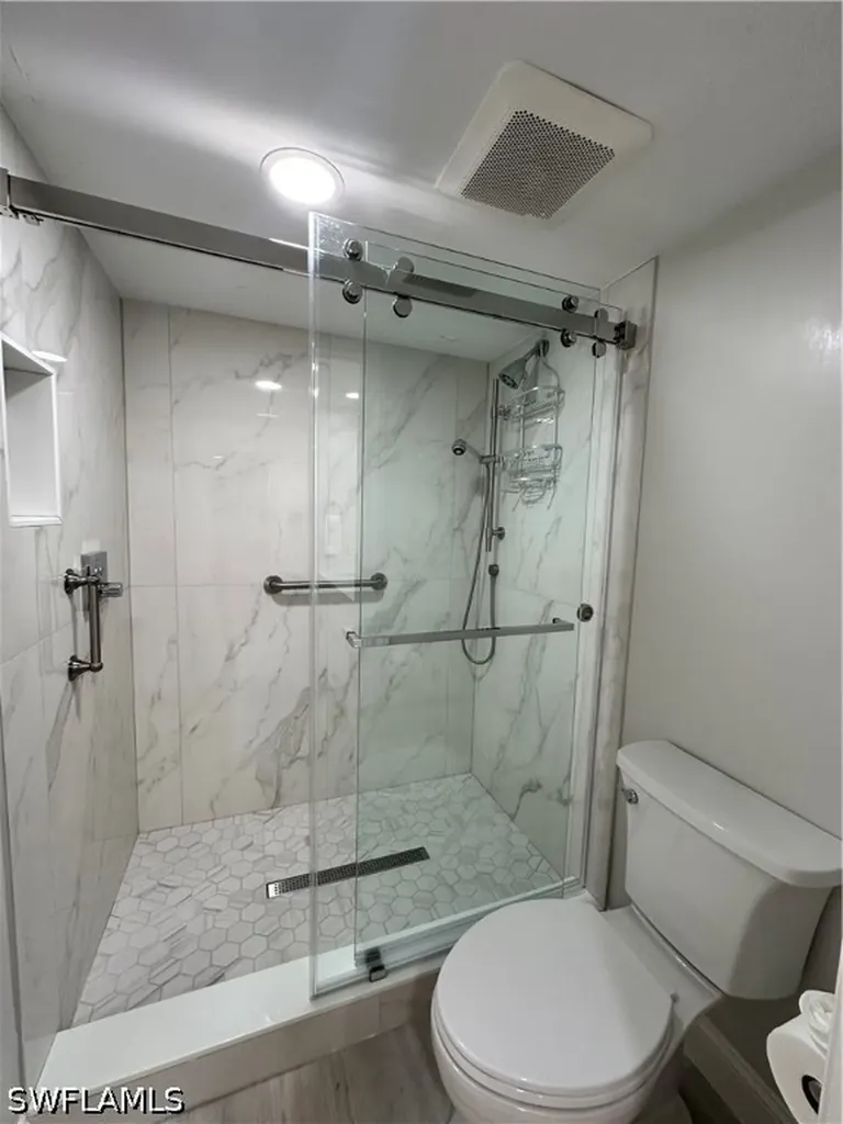 10951 Gulfshore Drive Naples FL 34108-1744