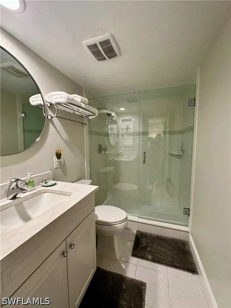 10951 Gulfshore Drive Naples FL 34108-1744