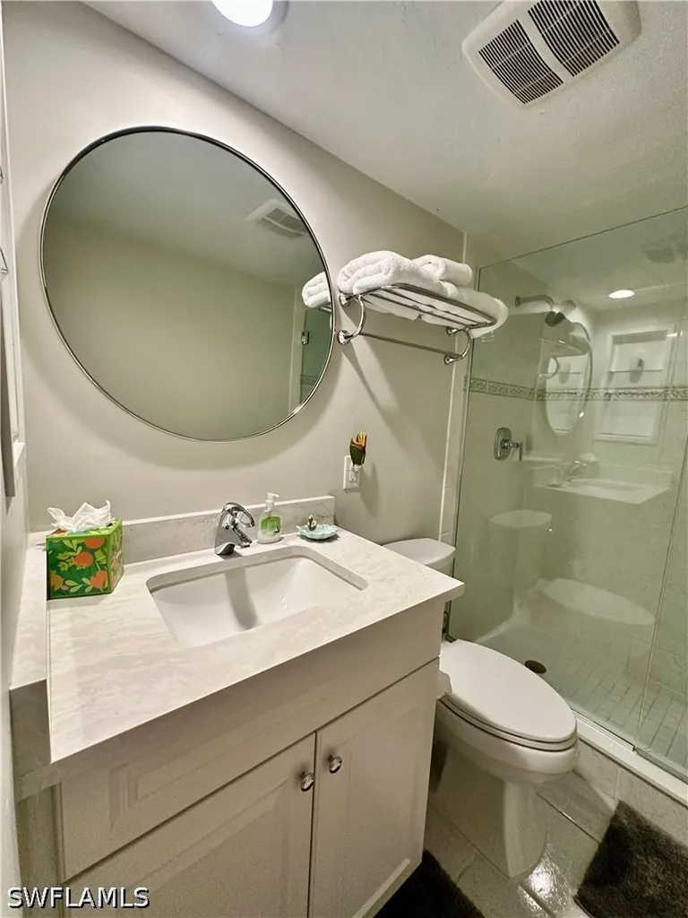 10951 Gulfshore Drive Naples FL 34108-1744