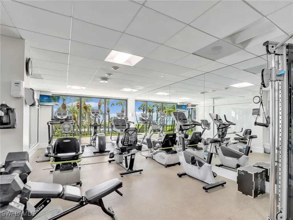 10951 Gulfshore Drive Naples FL 34108-1744