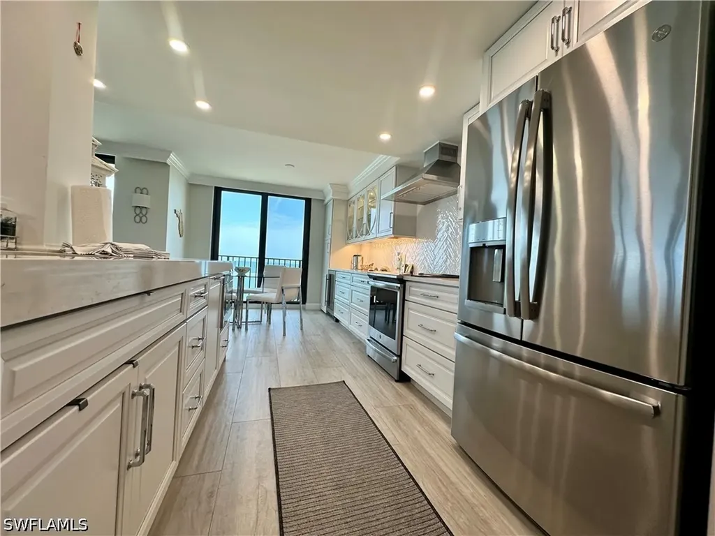 10951 Gulfshore Drive Naples FL 34108-1744