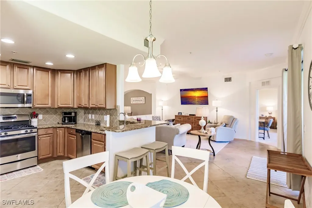 3157 Aviamar Circle Naples FL 34114