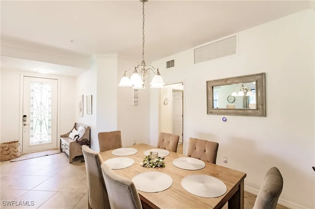 3157 Aviamar Circle Naples FL 34114