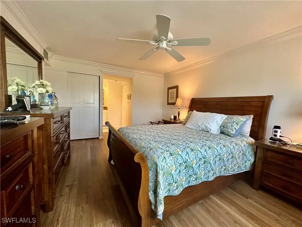 555 Park Shore Drive Naples FL 34103