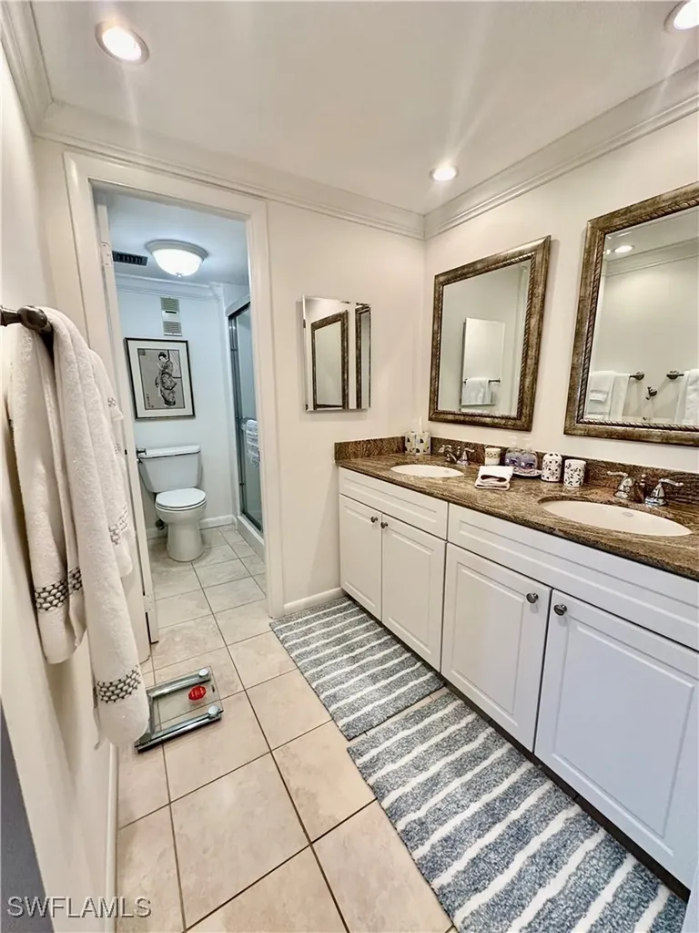 555 Park Shore Drive Naples FL 34103