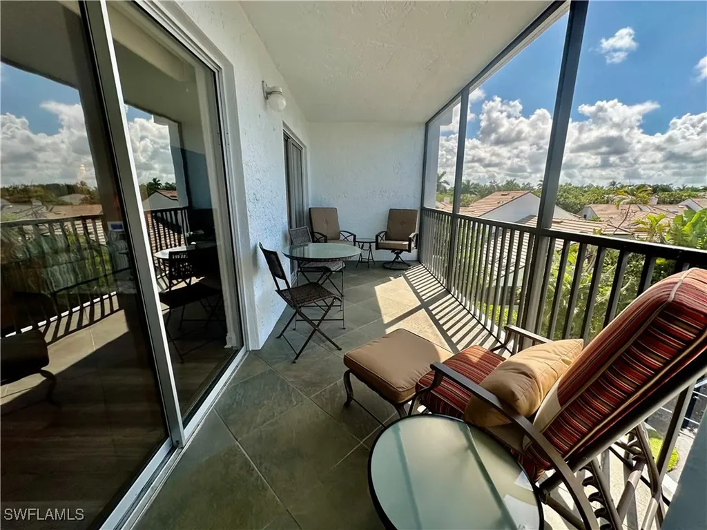 555 Park Shore Drive Naples FL 34103