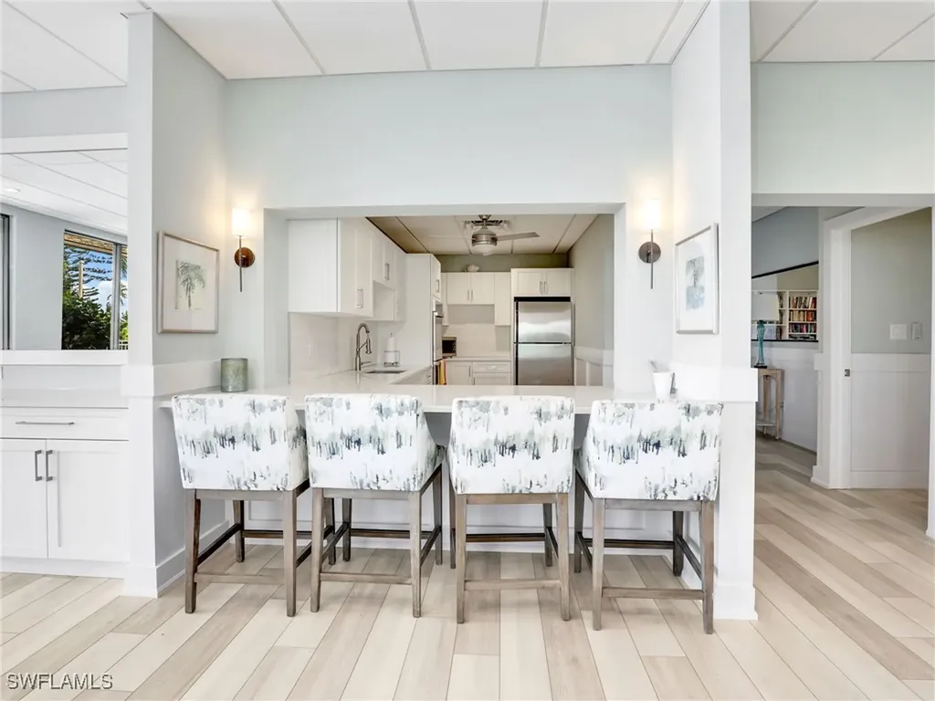 555 Park Shore Drive Naples FL 34103