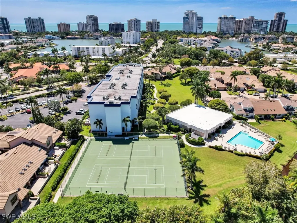 555 Park Shore Drive Naples FL 34103