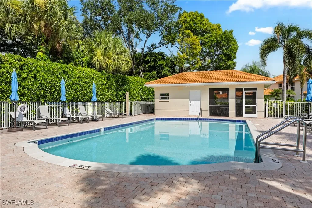 1265 Egrets Landing Naples FL 34108