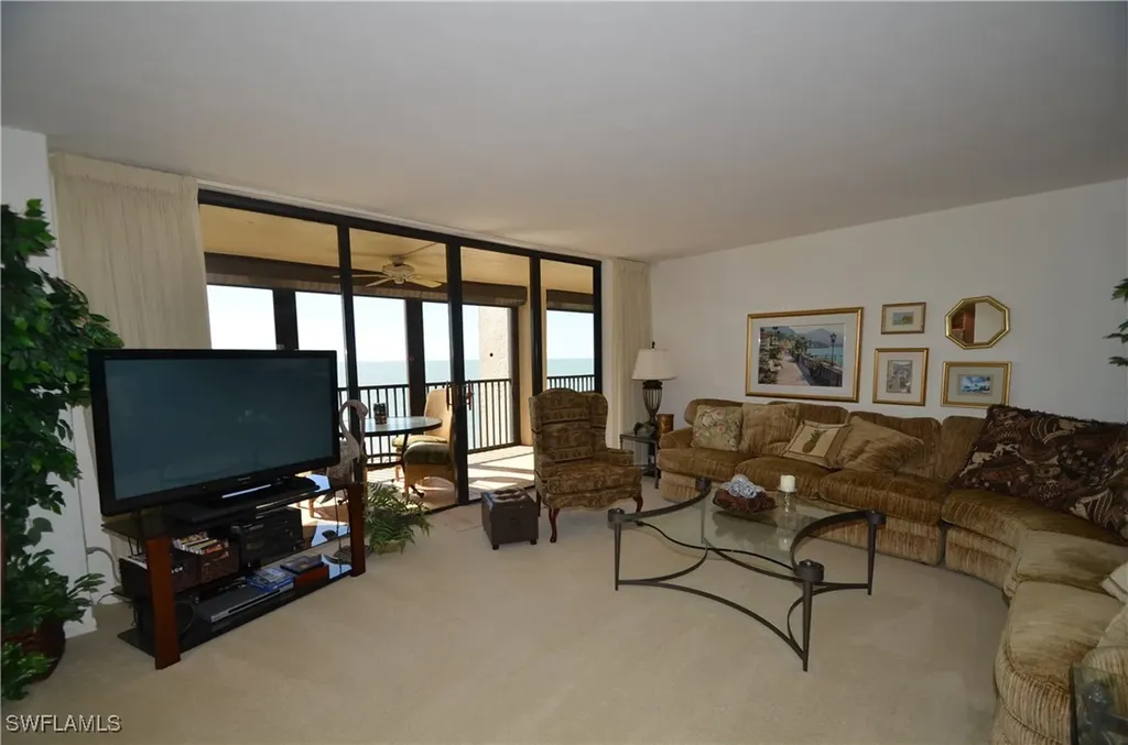 10951 Gulfshore Drive Naples FL 34108-1744