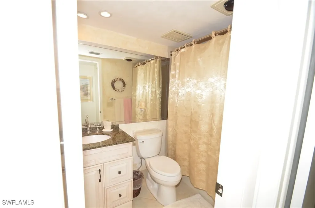 10951 Gulfshore Drive Naples FL 34108-1744