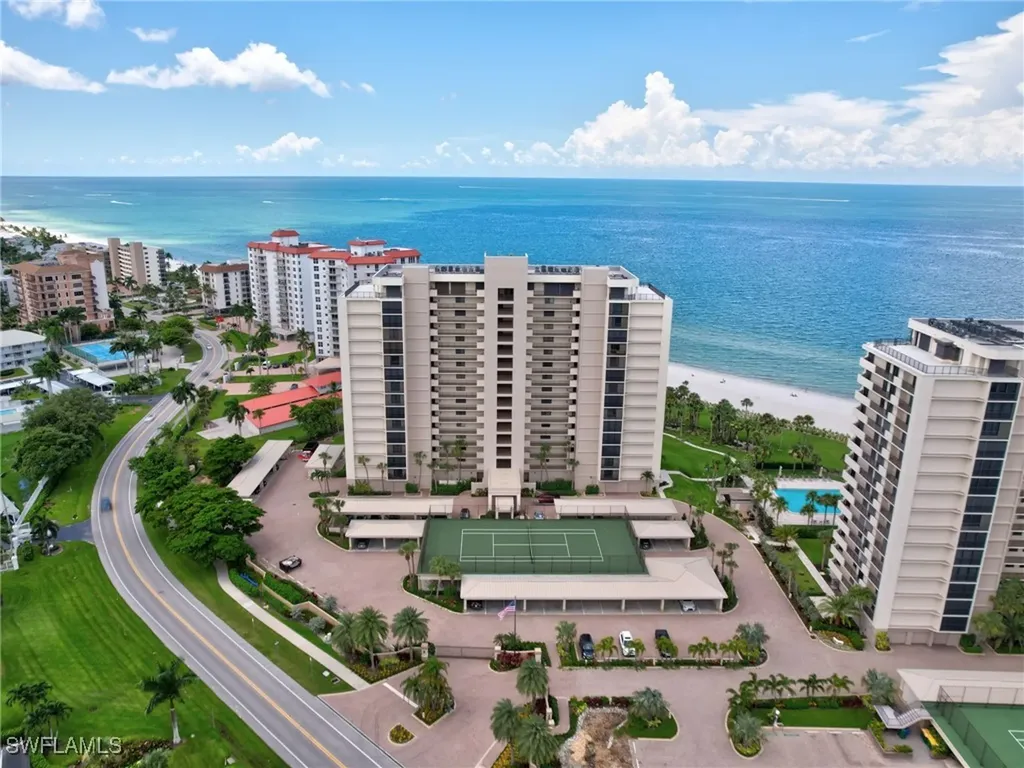 10951 Gulfshore Drive Naples FL 34108-1744