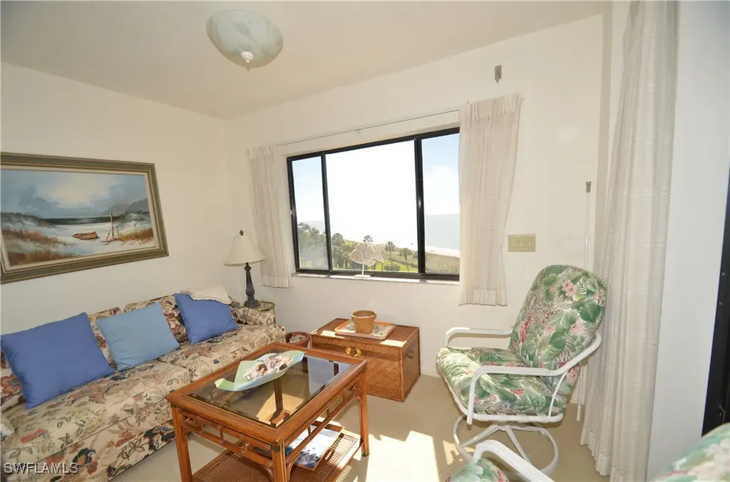10951 Gulfshore Drive Naples FL 34108-1744