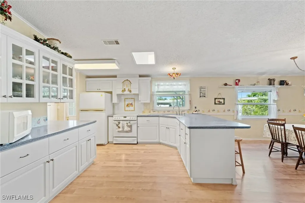 278 Riverwood Road Naples FL 34114