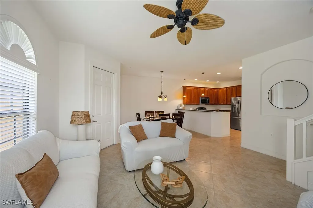 9134 Chula Vista Street Naples FL 34113