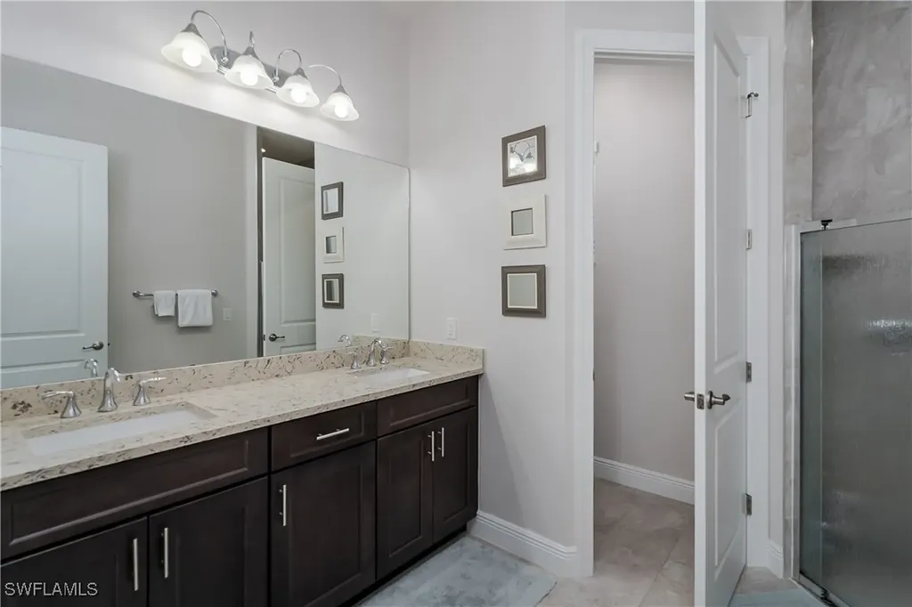121 Newport Drive Naples FL 34114